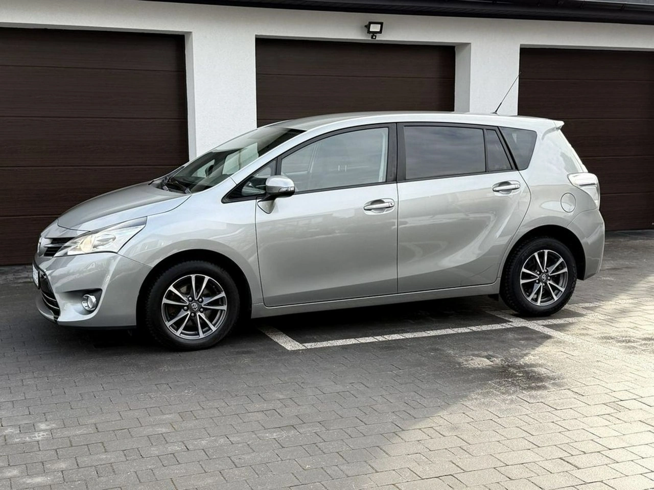 Toyota Verso - Zdjęcie 1