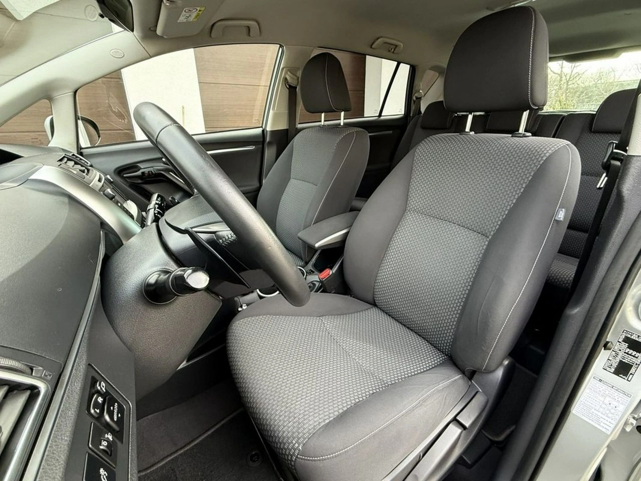 Toyota Verso - Zdjęcie 14