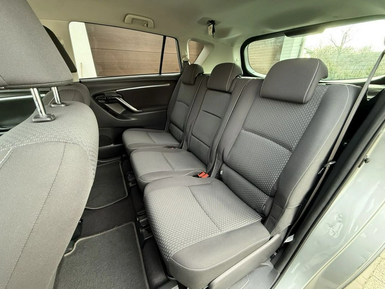 Toyota Verso - Zdjęcie 18