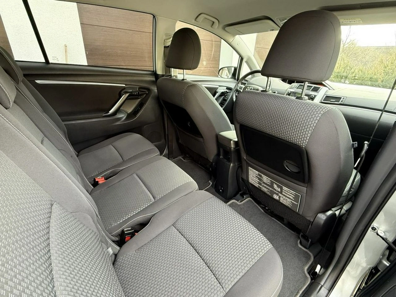 Toyota Verso - Zdjęcie 21