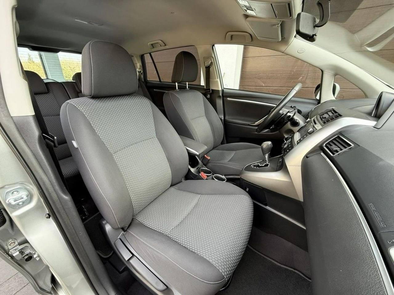 Toyota Verso - Zdjęcie 26