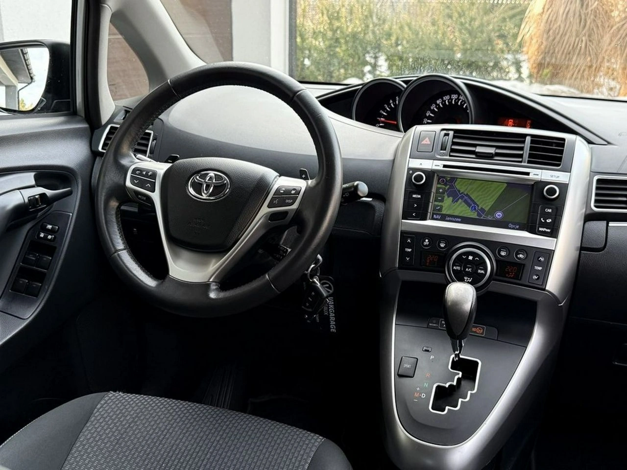 Toyota Verso - Zdjęcie 28