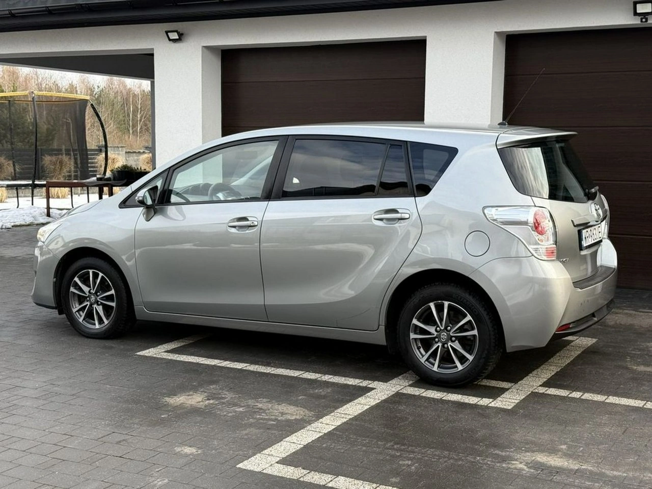 Toyota Verso - Zdjęcie 3