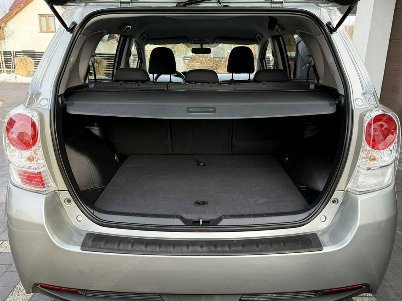 Toyota Verso - Zdjęcie 38