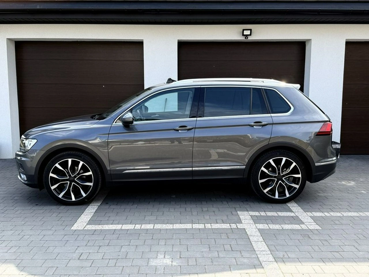 Volkswagen Tiguan - Zdjęcie 2