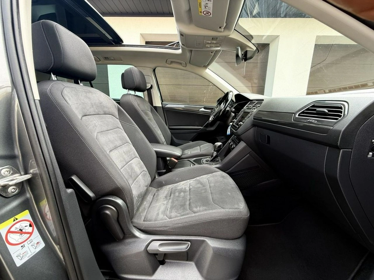 Volkswagen Tiguan - Zdjęcie 26