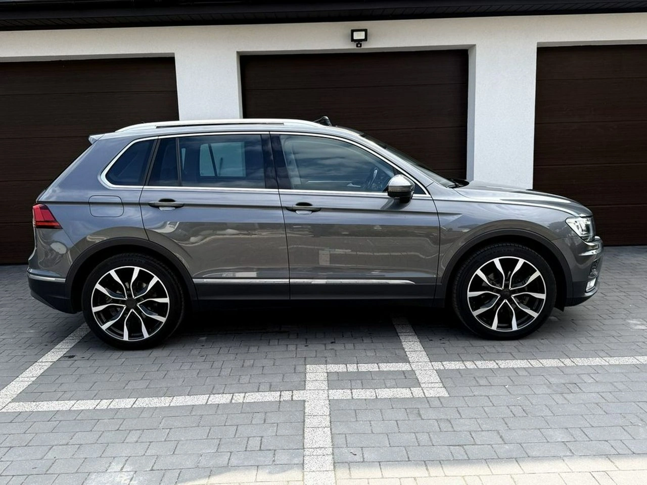 Volkswagen Tiguan - Zdjęcie 8