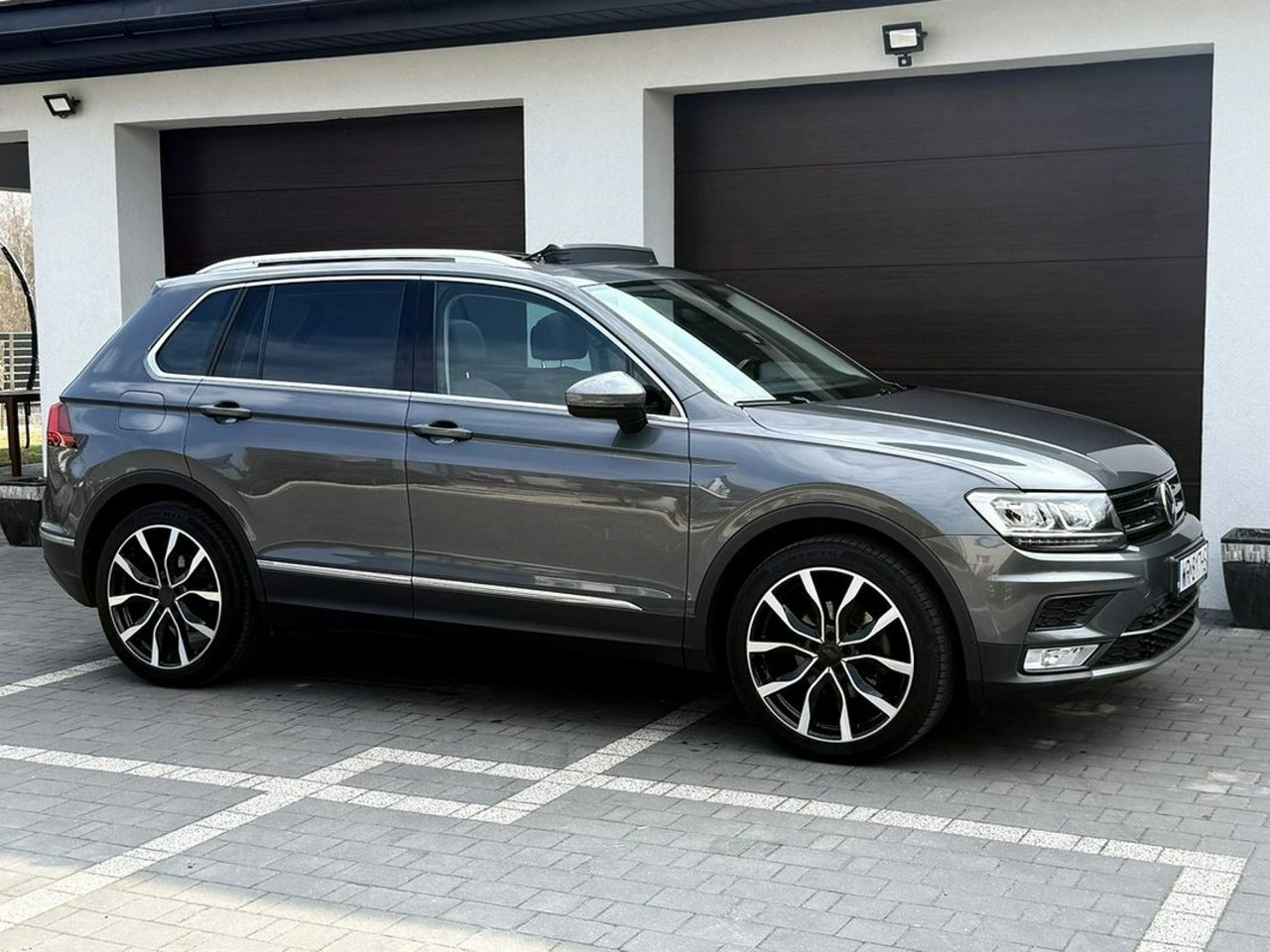 Volkswagen Tiguan - Zdjęcie 9