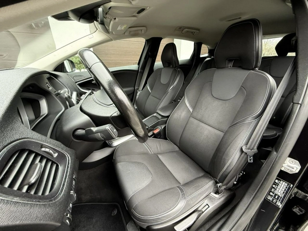 Volvo V40 - Zdjęcie 14