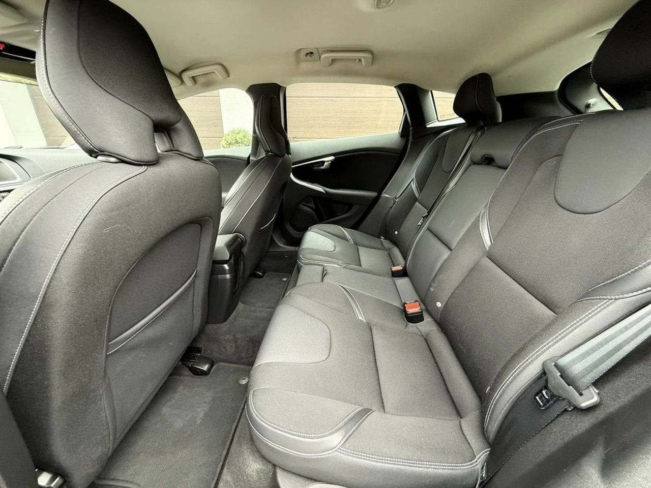 Volvo V40 - Zdjęcie 16