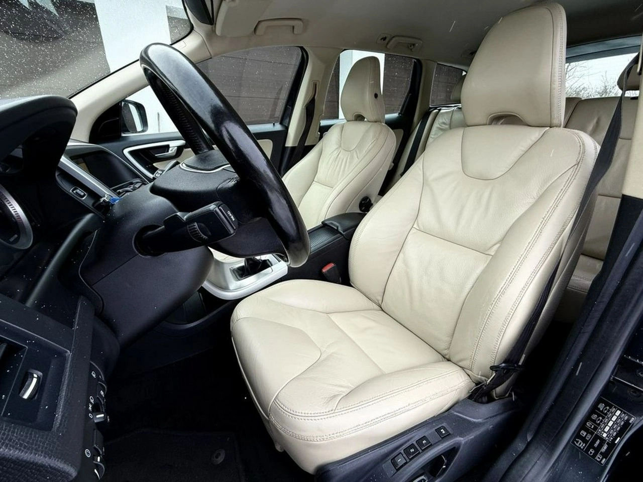 Volvo XC 60 - Zdjęcie 14