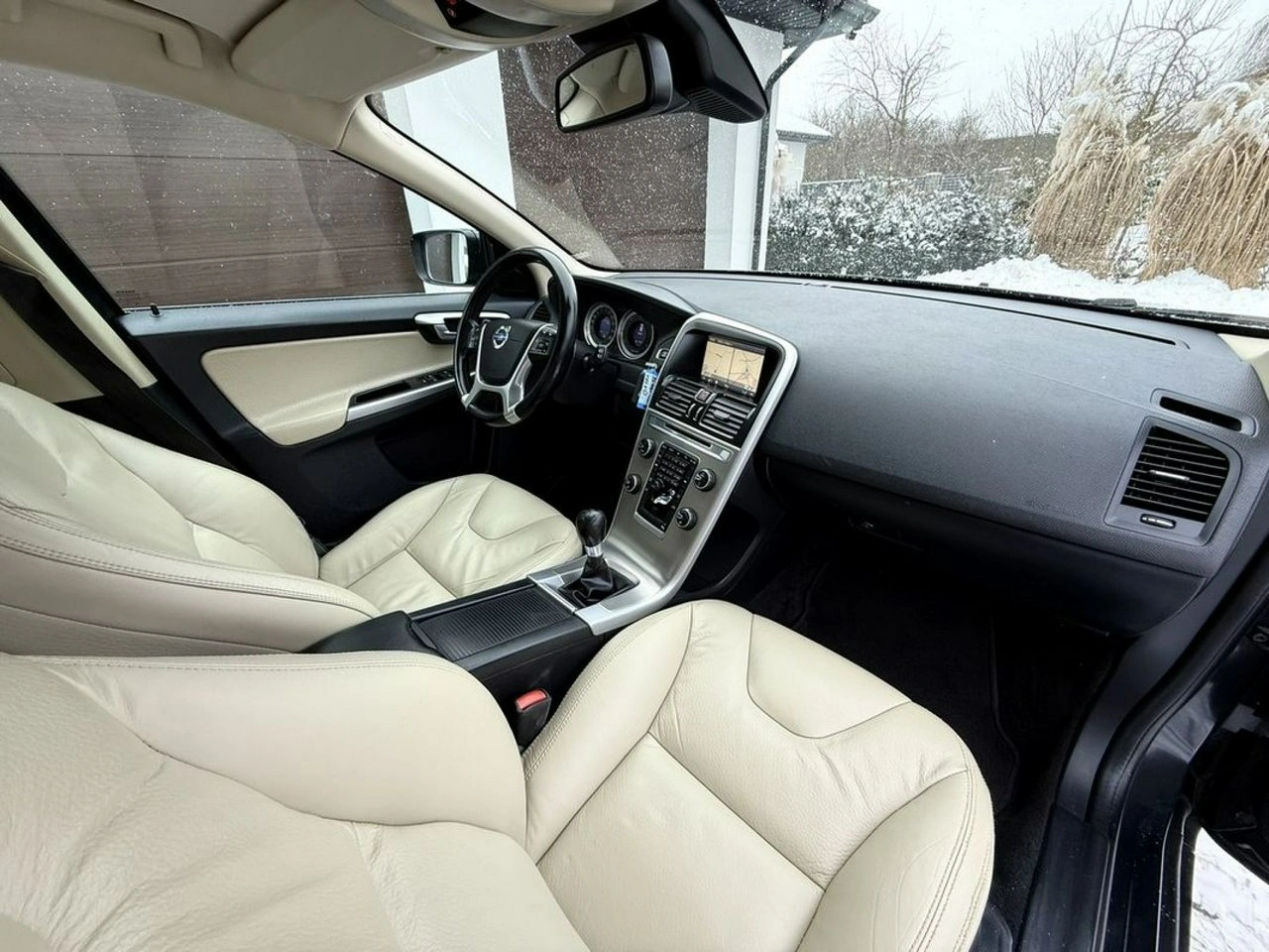 Volvo XC 60 - Zdjęcie 25