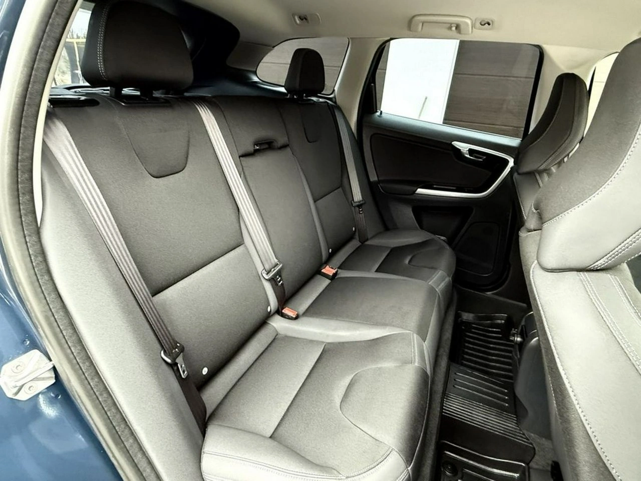 Volvo XC 60 - Zdjęcie 21