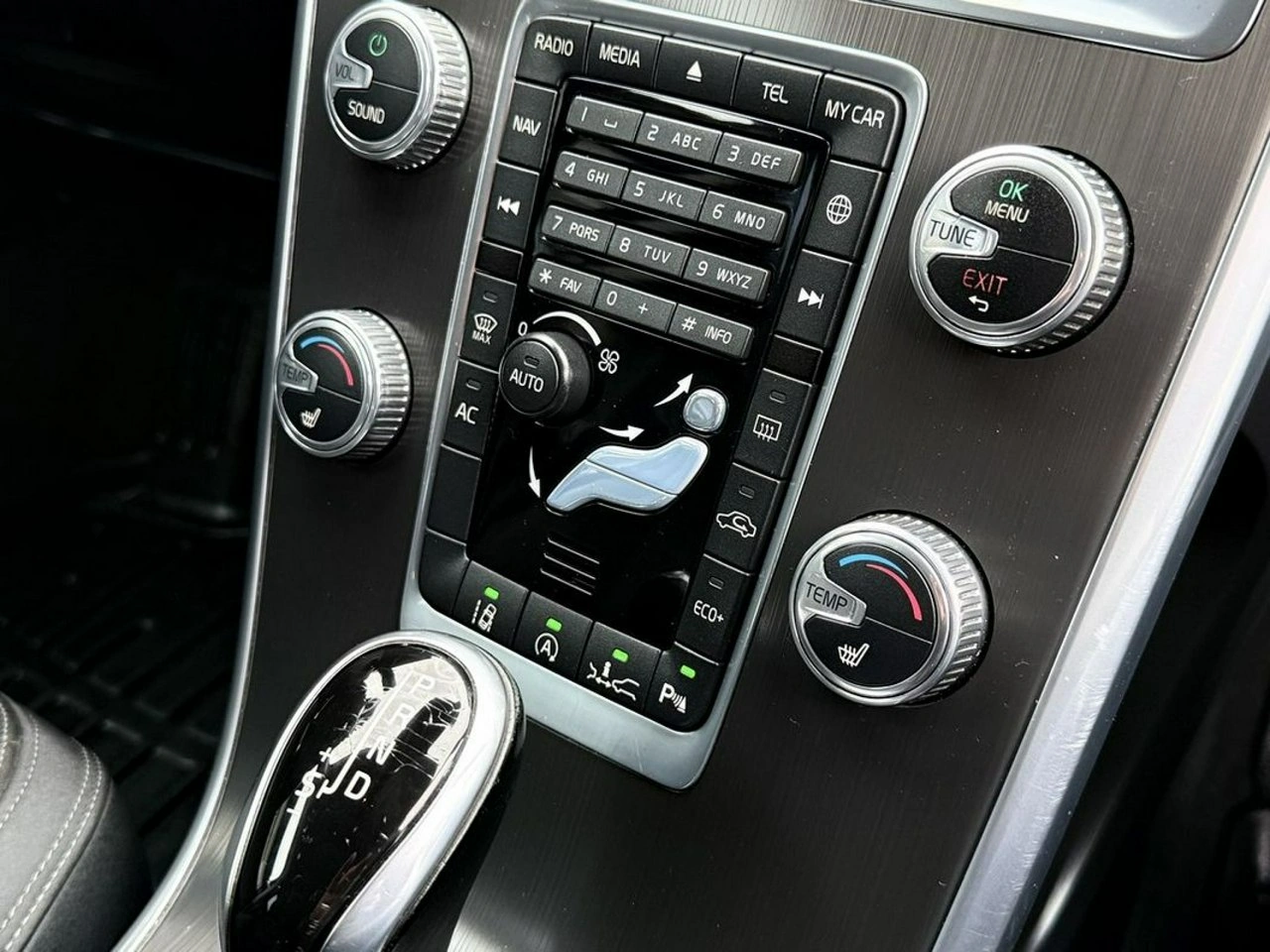 Volvo XC 60 - Zdjęcie 27