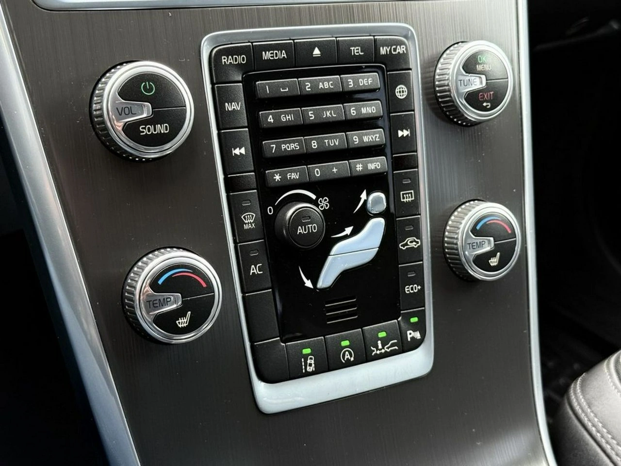 Volvo XC 60 - Zdjęcie 31