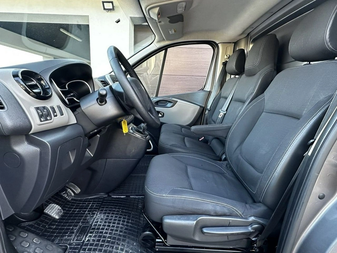 Renault Trafic - Zdjęcie 13