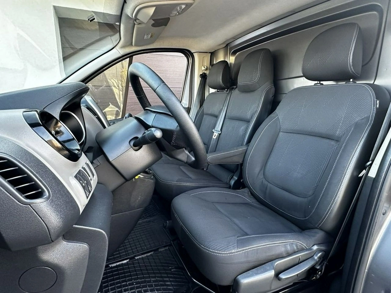 Renault Trafic - Zdjęcie 14