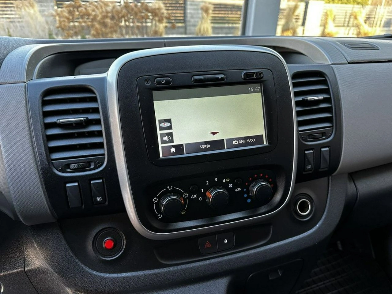 Renault Trafic - Zdjęcie 15