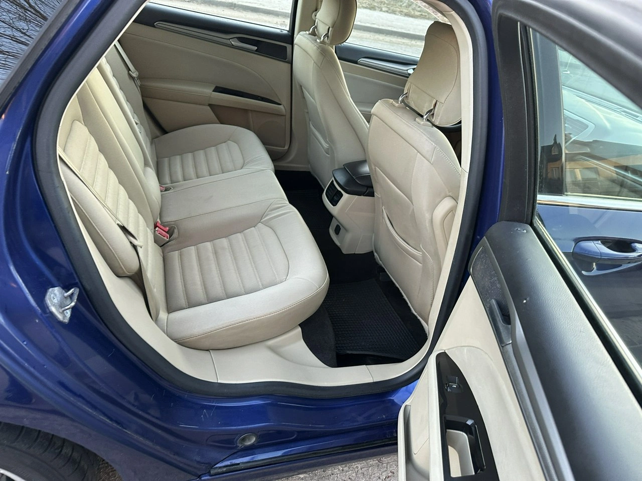 Ford Mondeo - Zdjęcie 14