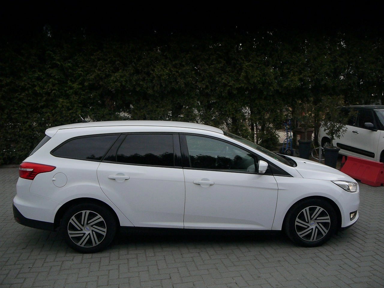 Ford Focus - Zdjęcie 9