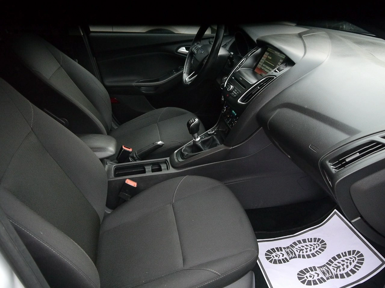 Ford Focus - Zdjęcie 28