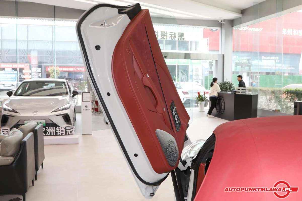 MG Cyberster - Zdjęcie 12