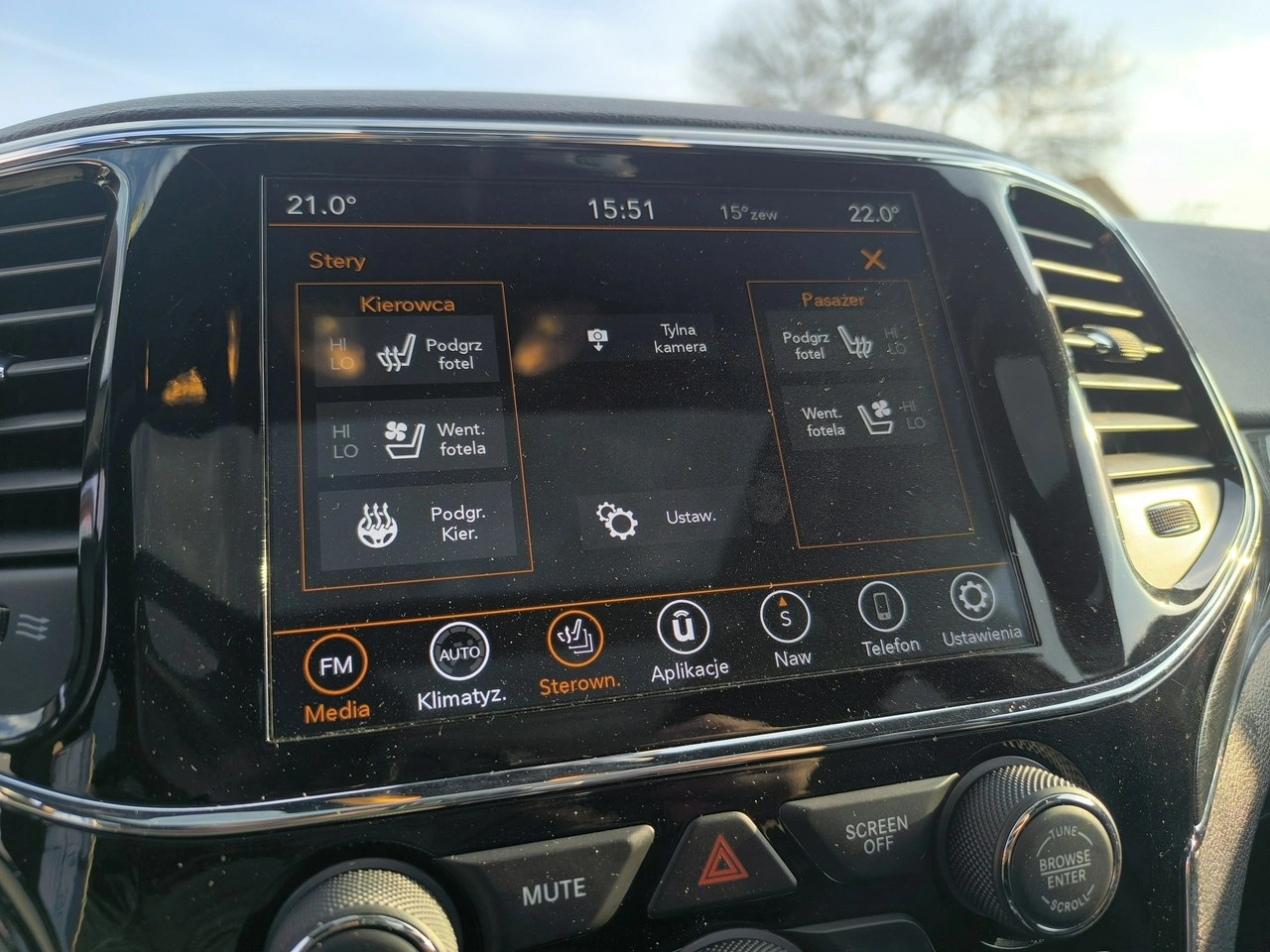 Jeep Grand Cherokee - Zdjęcie 15