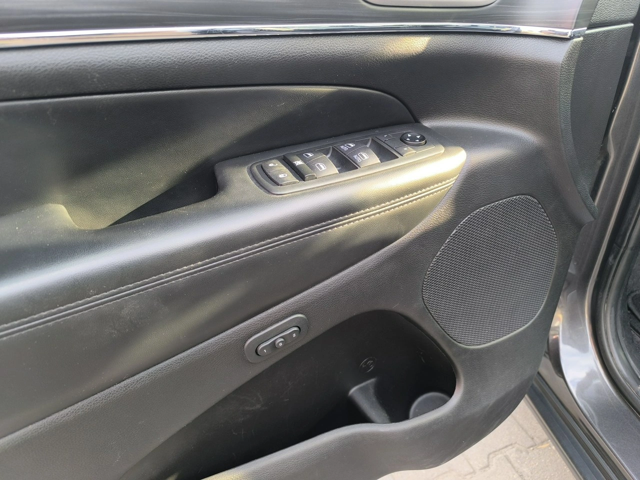 Jeep Grand Cherokee - Zdjęcie 26