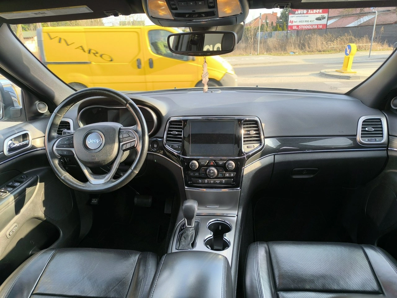 Jeep Grand Cherokee - Zdjęcie 30