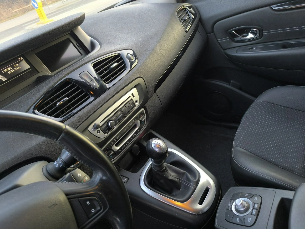 Renault Grand Scenic - Zdjęcie 15