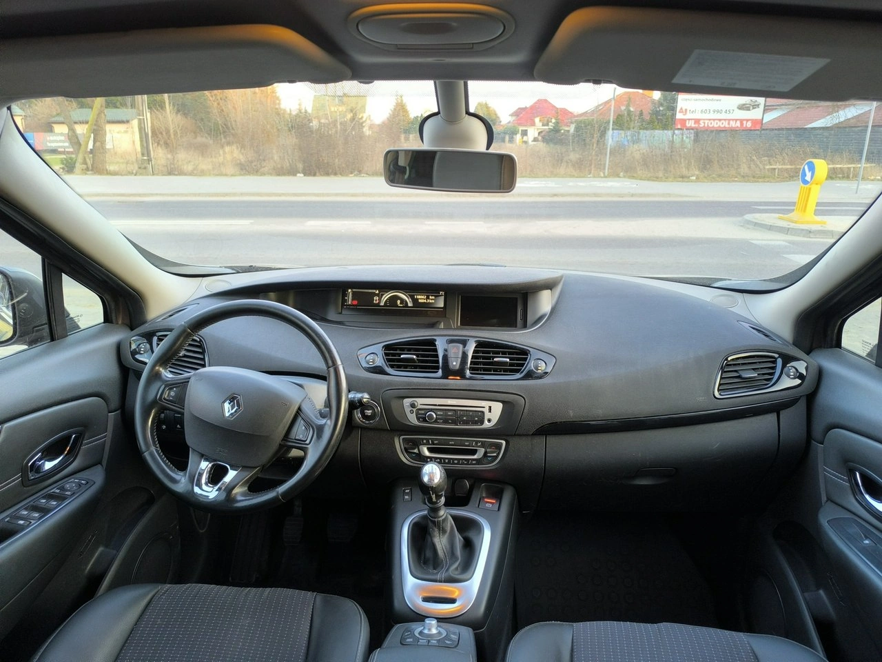 Renault Grand Scenic - Zdjęcie 18