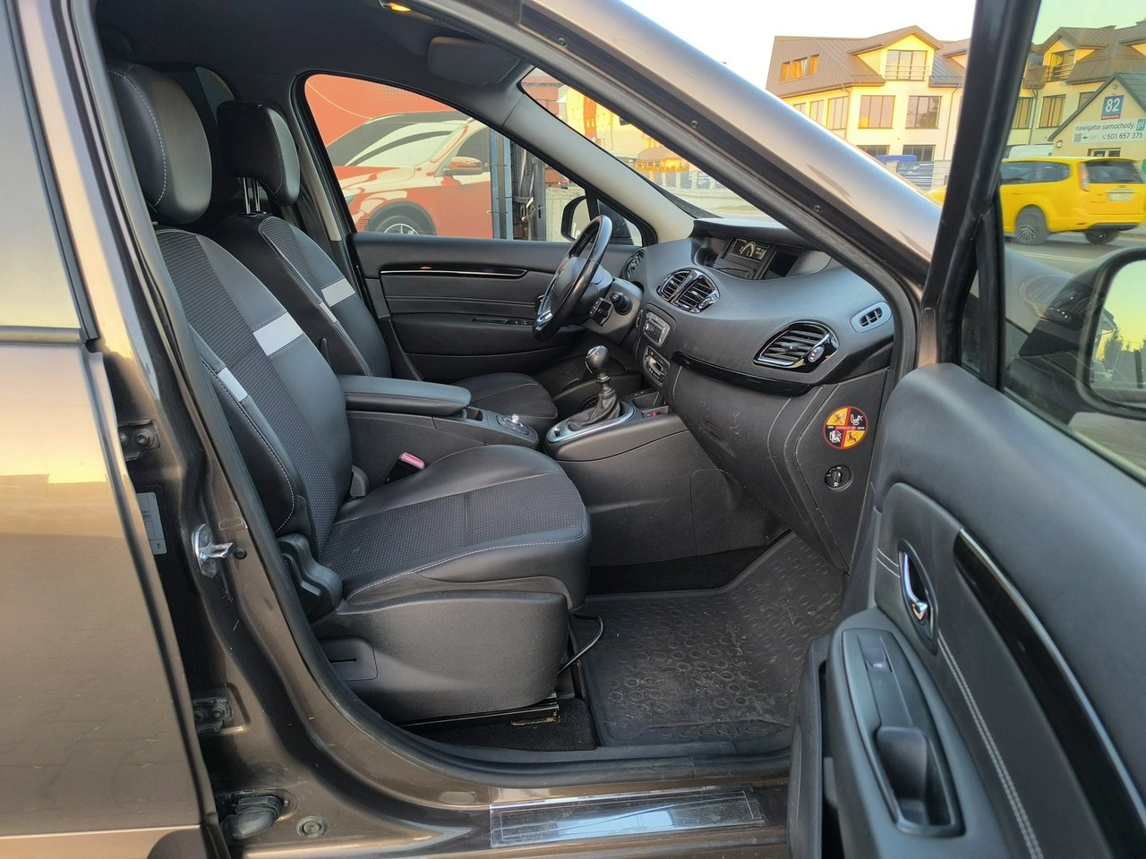 Renault Grand Scenic - Zdjęcie 22