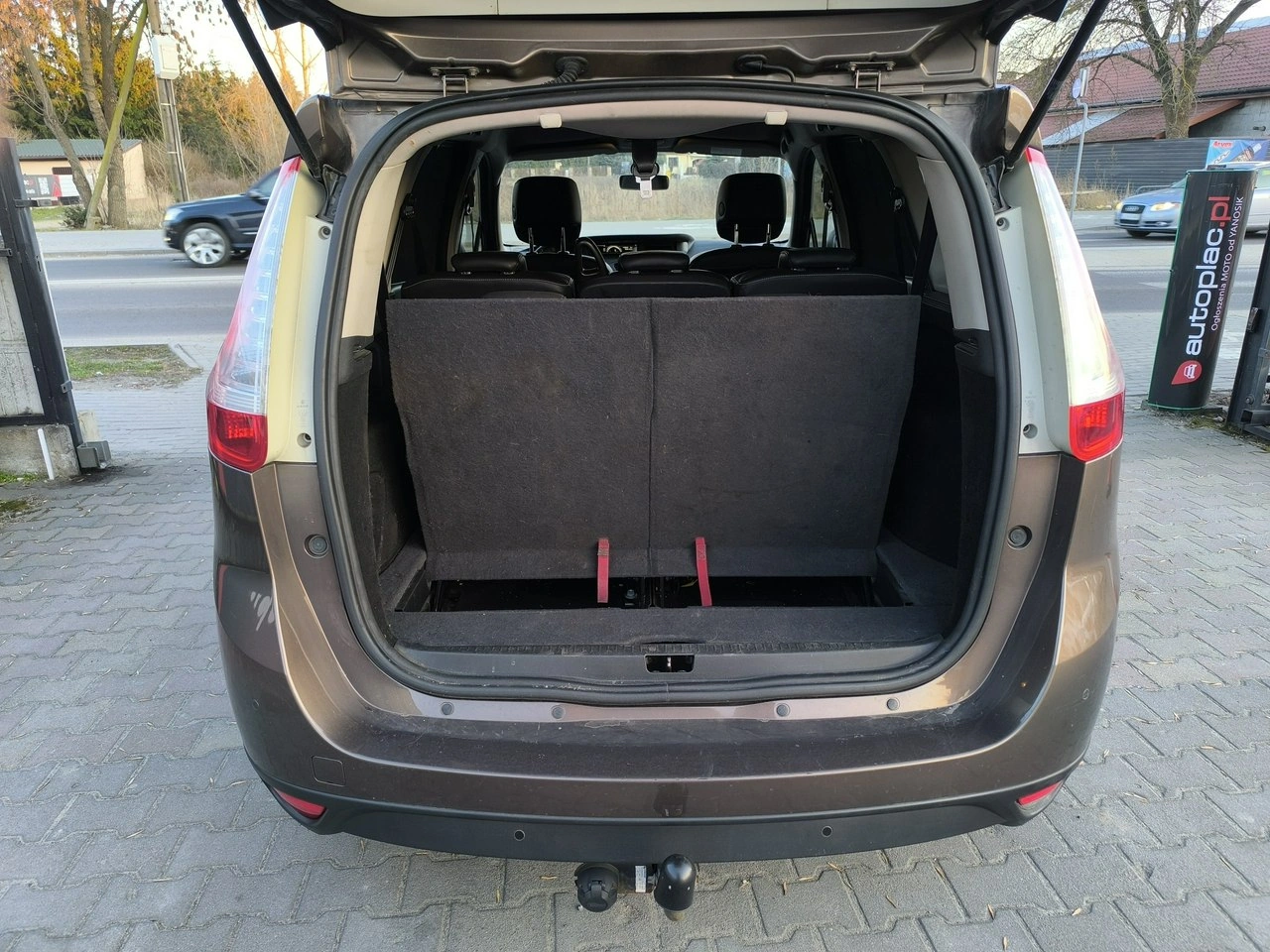 Renault Grand Scenic - Zdjęcie 24