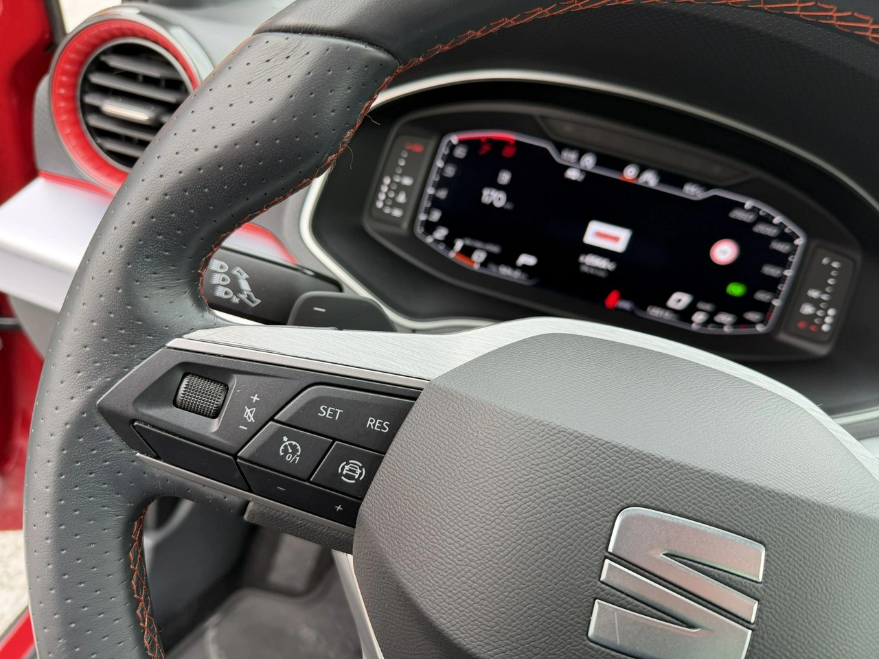 Seat Arona - Zdjęcie 16