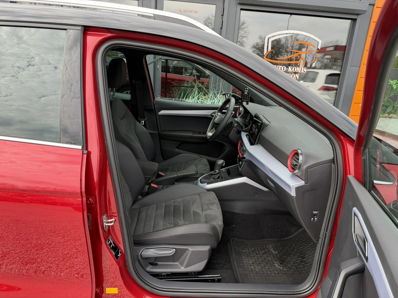 Seat Arona - Zdjęcie 25