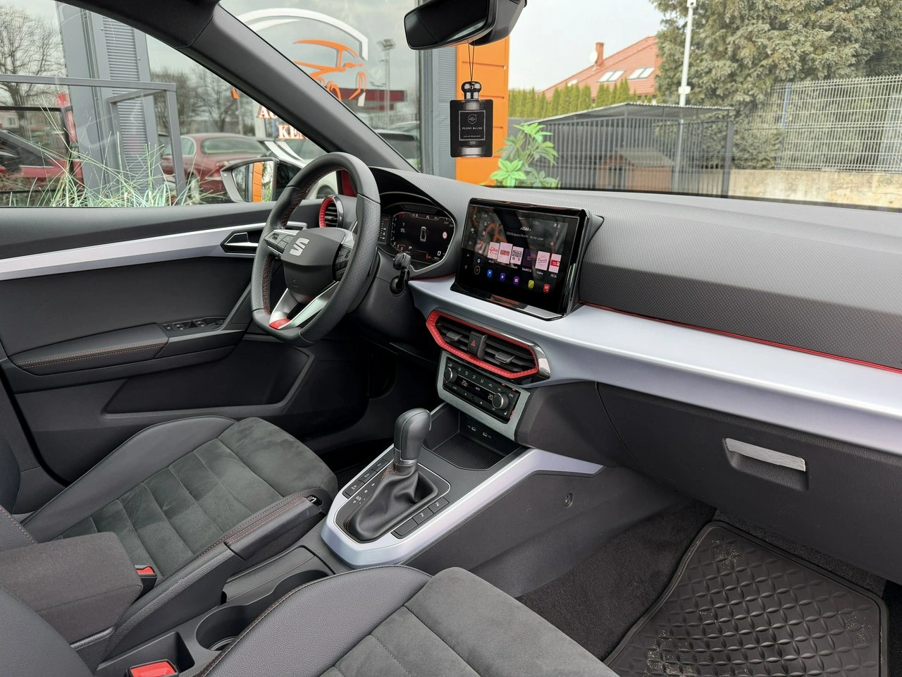 Seat Arona - Zdjęcie 27