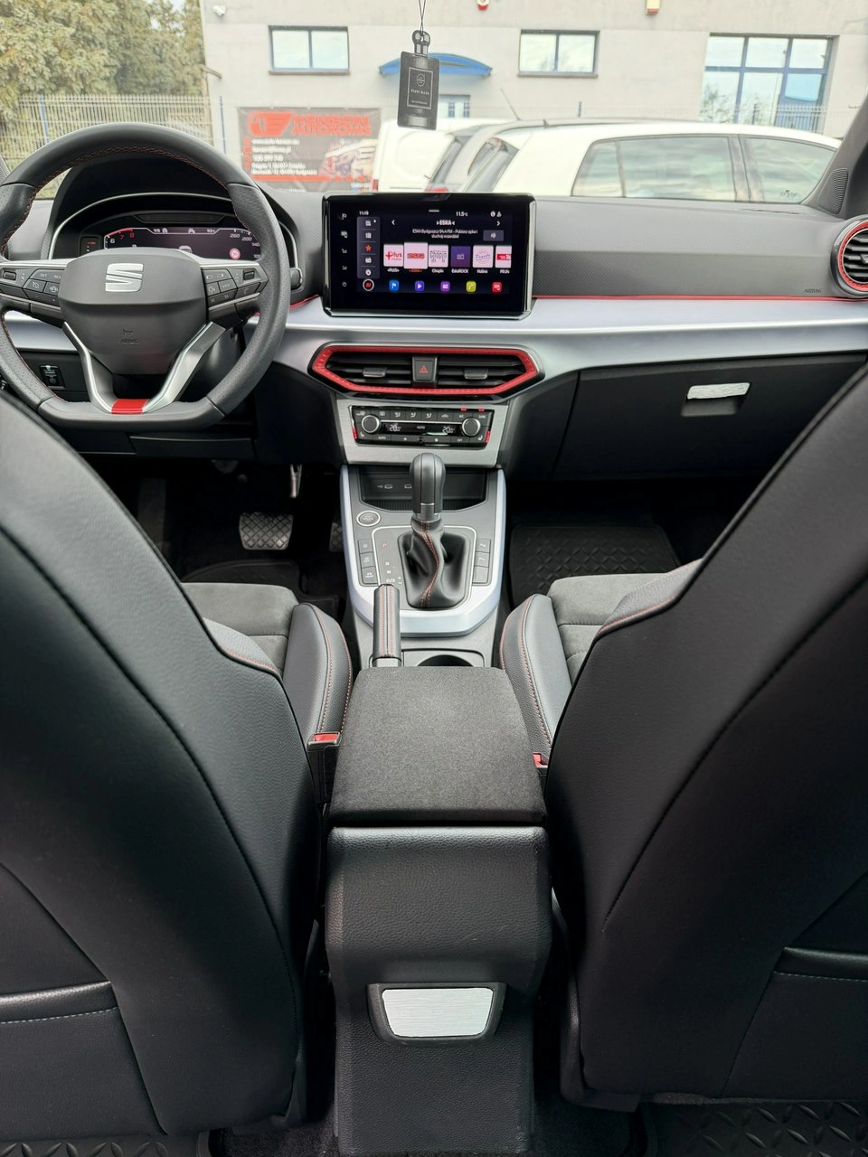 Seat Arona - Zdjęcie 31