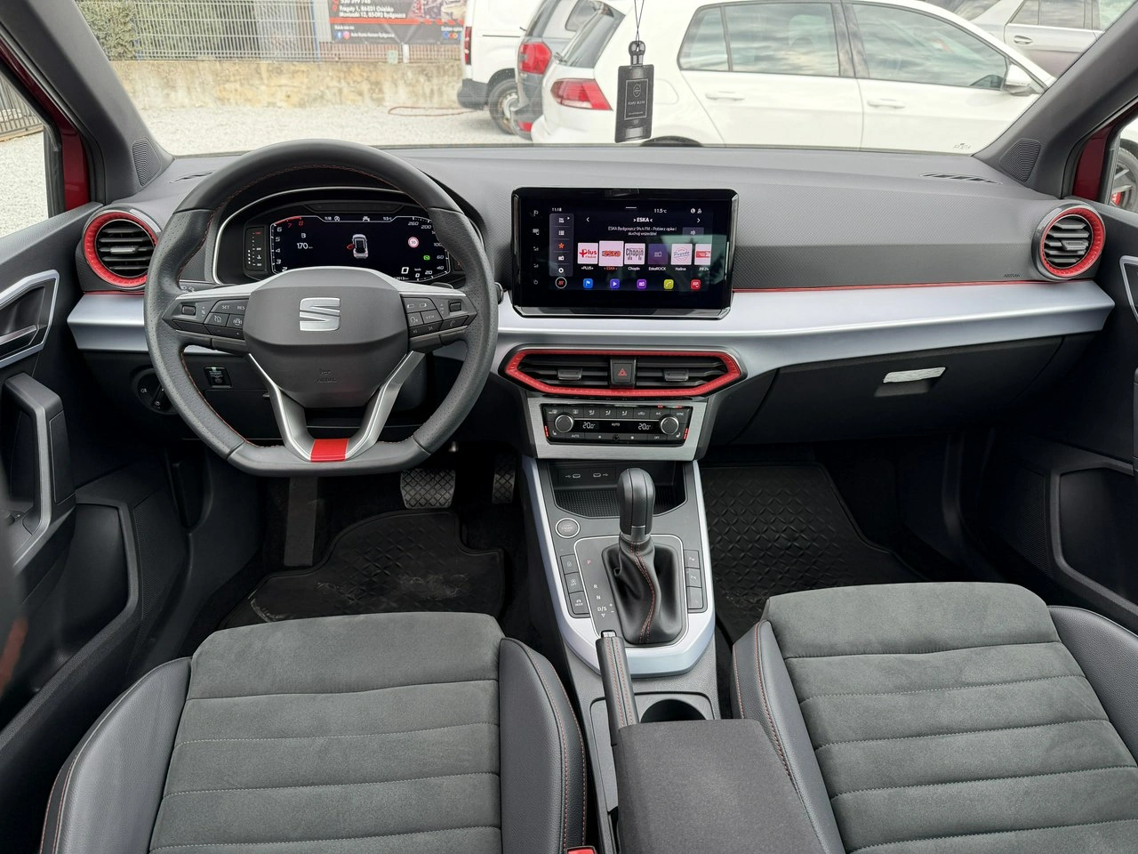 Seat Arona - Zdjęcie 33