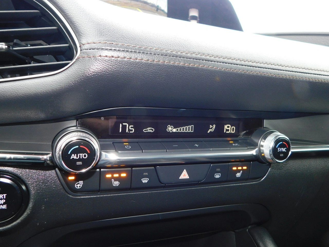 Mazda 3 - Zdjęcie 17