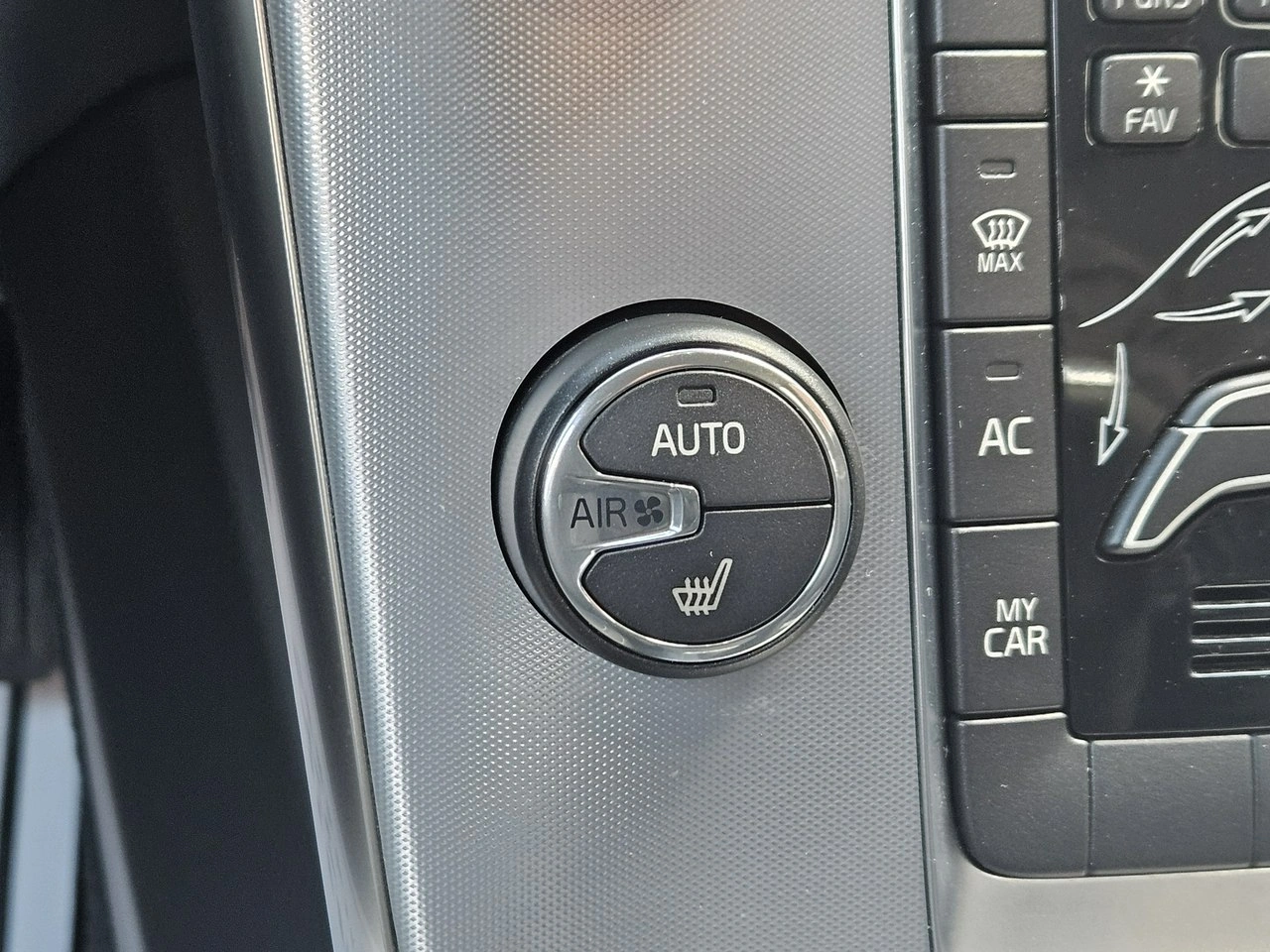 Volvo V40 - Zdjęcie 17