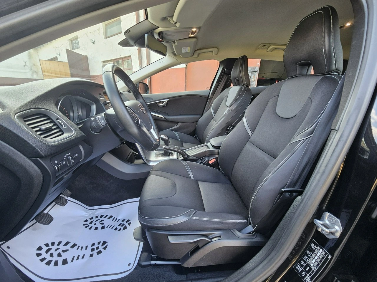 Volvo V40 - Zdjęcie 23