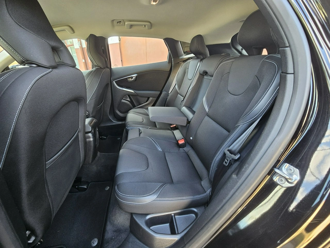 Volvo V40 - Zdjęcie 27