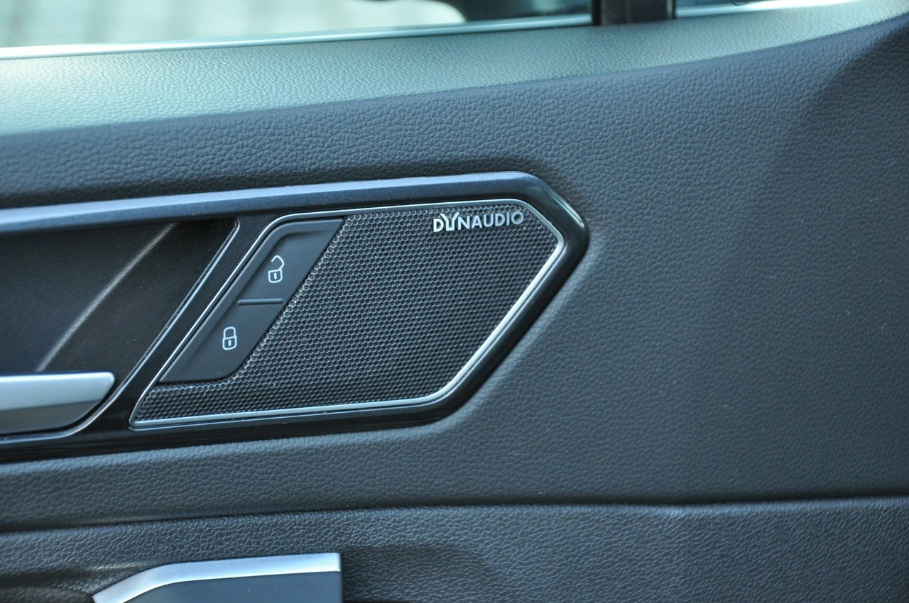 Volkswagen Tiguan - Zdjęcie 12