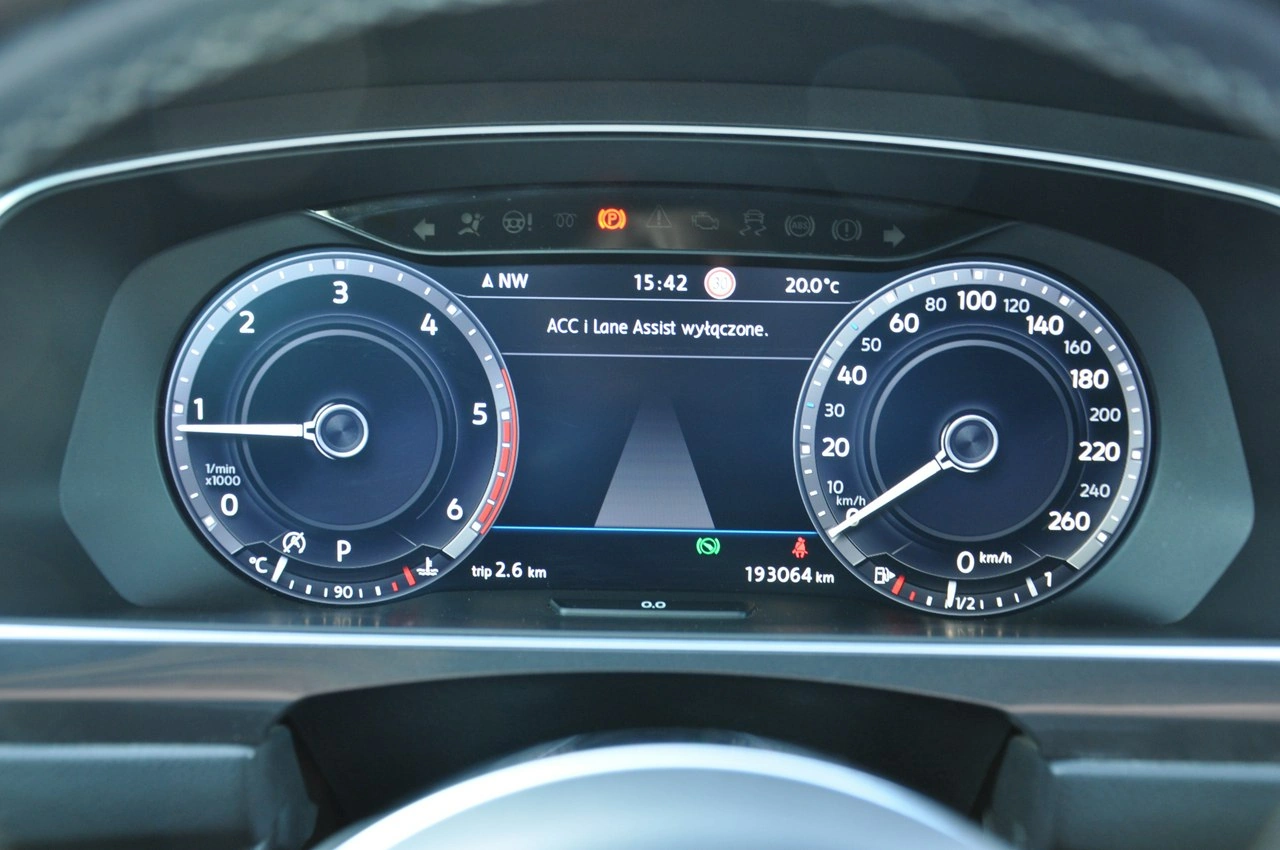 Volkswagen Tiguan - Zdjęcie 15