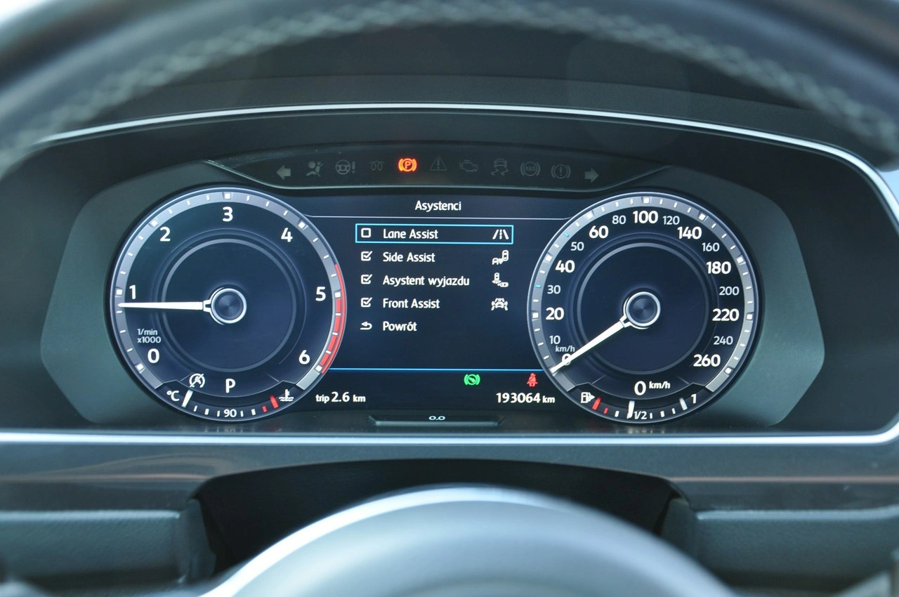 Volkswagen Tiguan - Zdjęcie 16