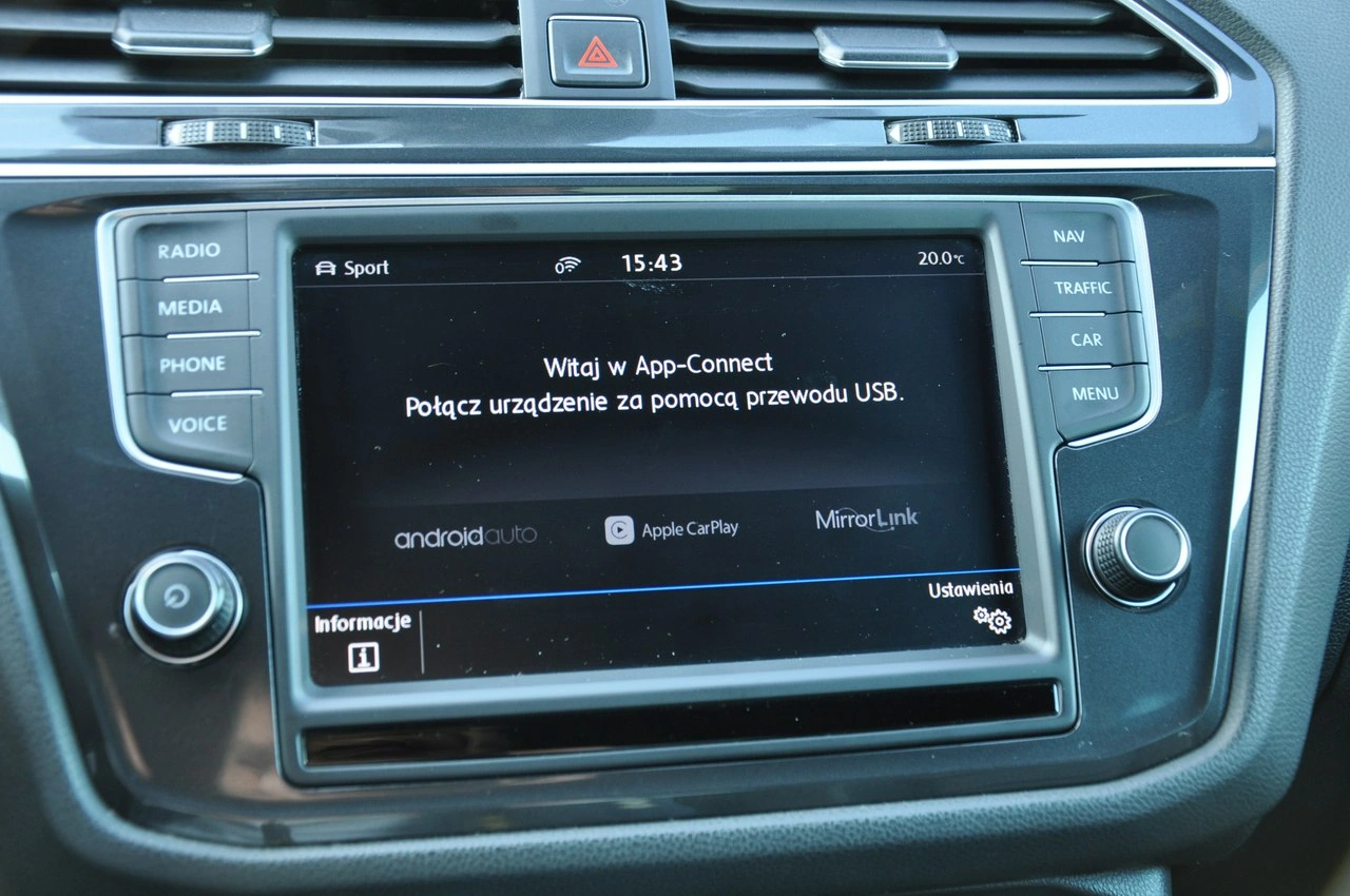 Volkswagen Tiguan - Zdjęcie 22