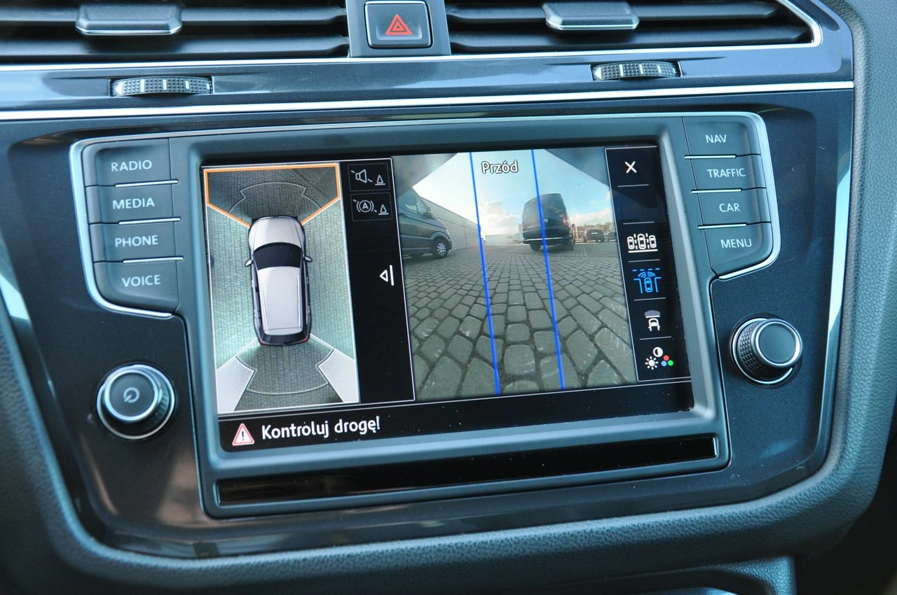 Volkswagen Tiguan - Zdjęcie 25