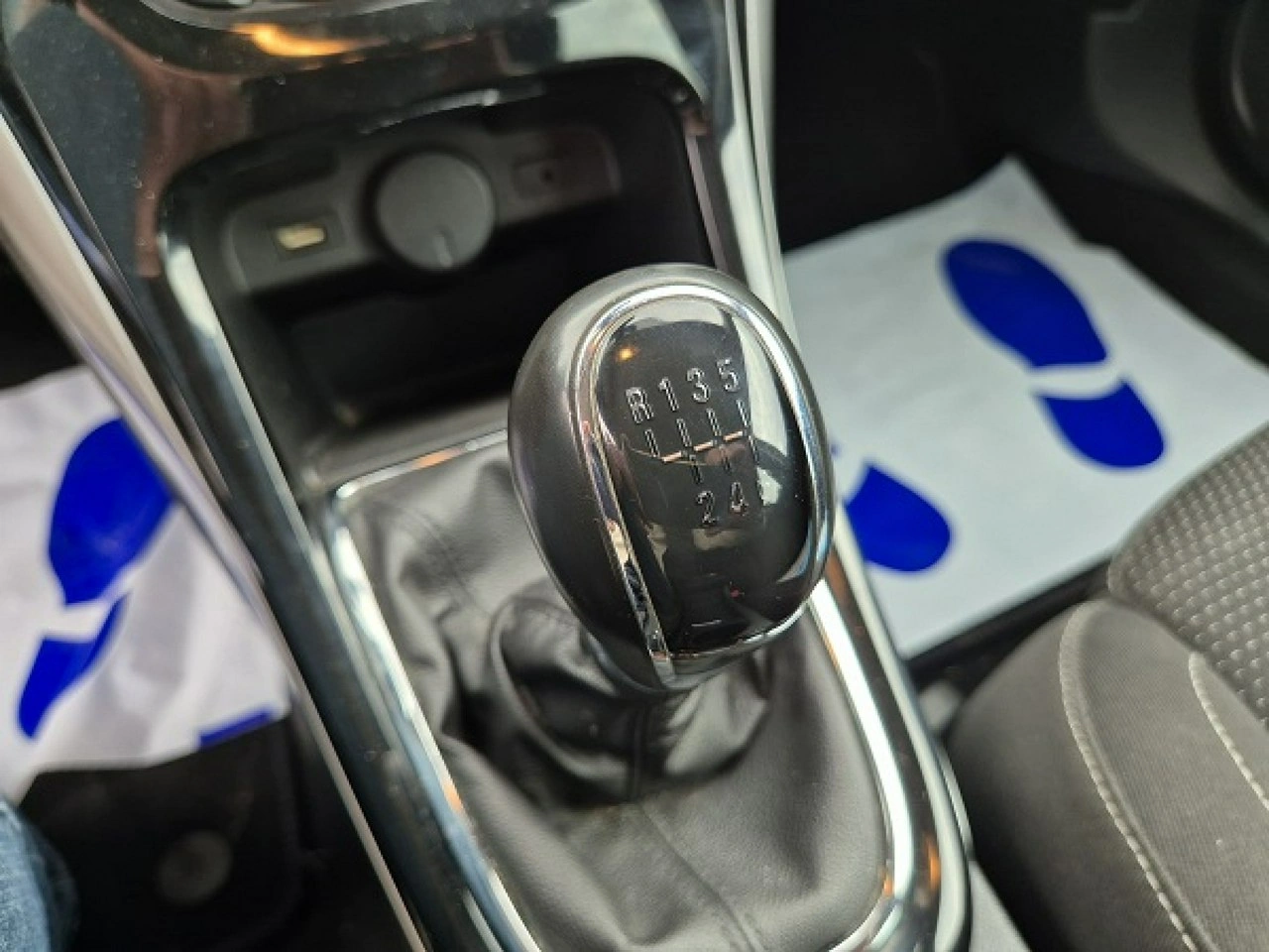 Opel Astra - Zdjęcie 37