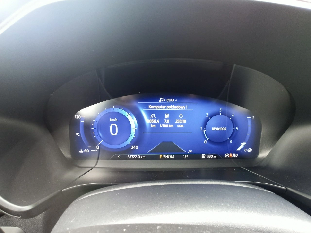 Ford Kuga - Zdjęcie 30