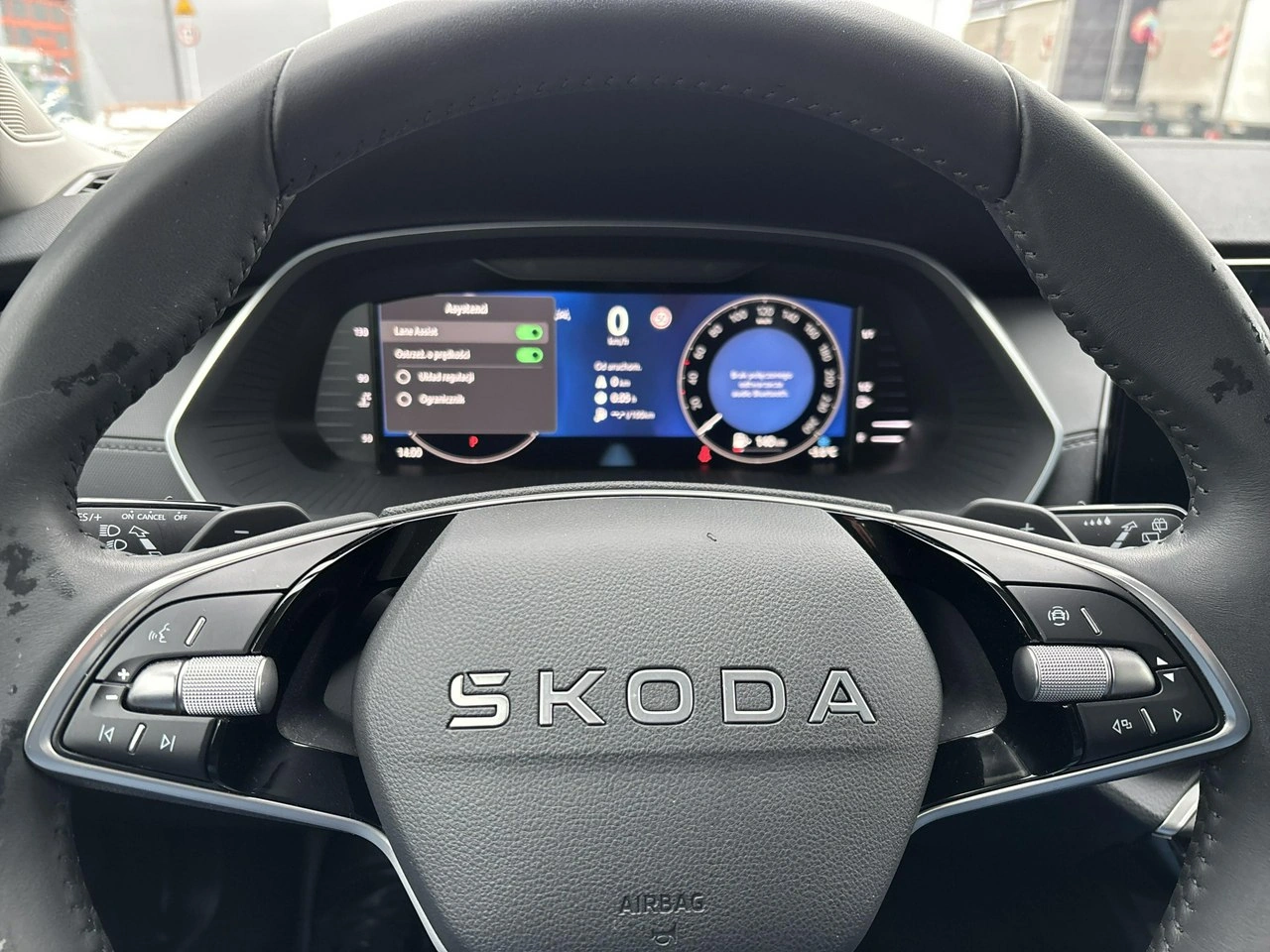 Skoda Octavia - Zdjęcie 23